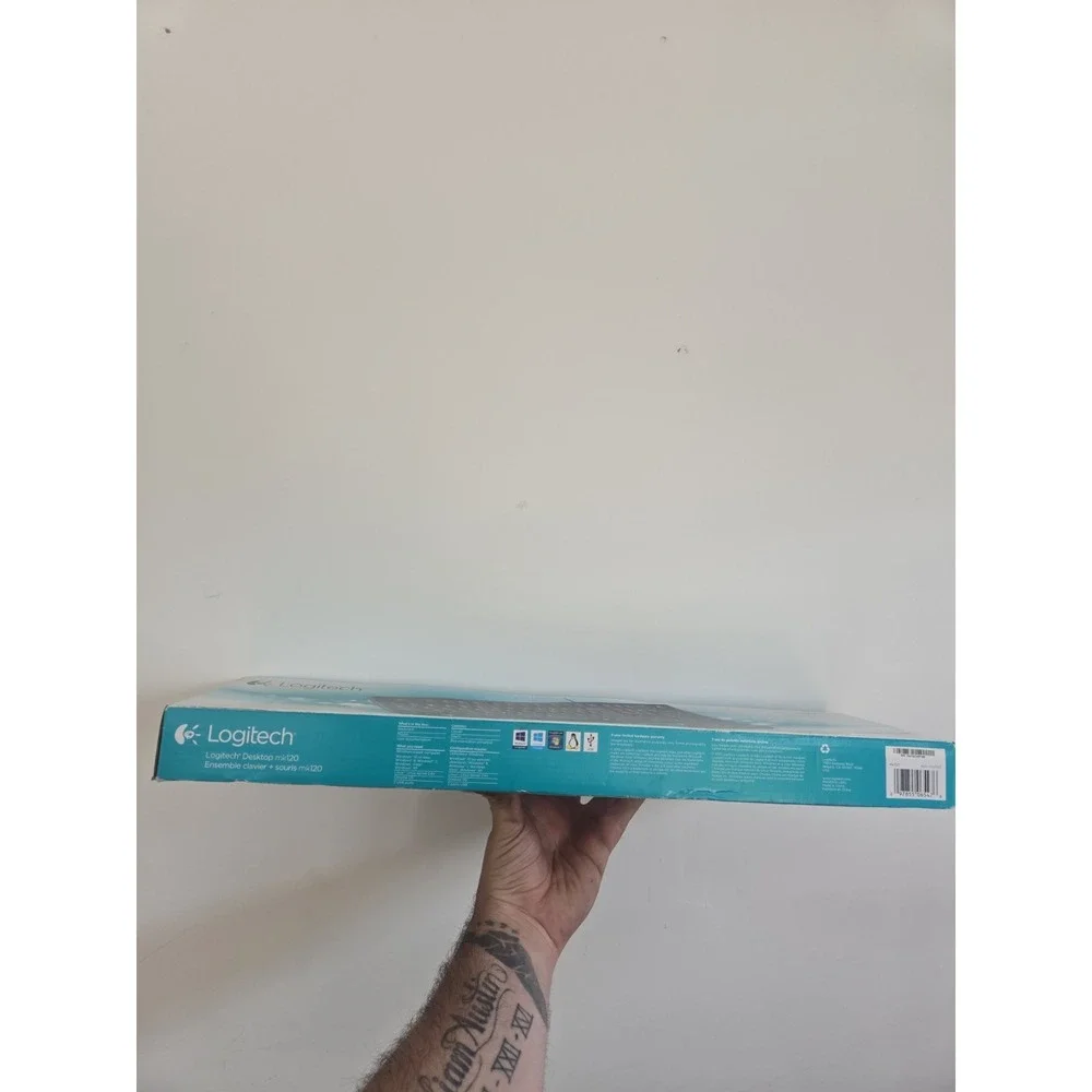 Logitech Desktop MK120 920-002565 Wired Keyboard and Mouse Combo USB